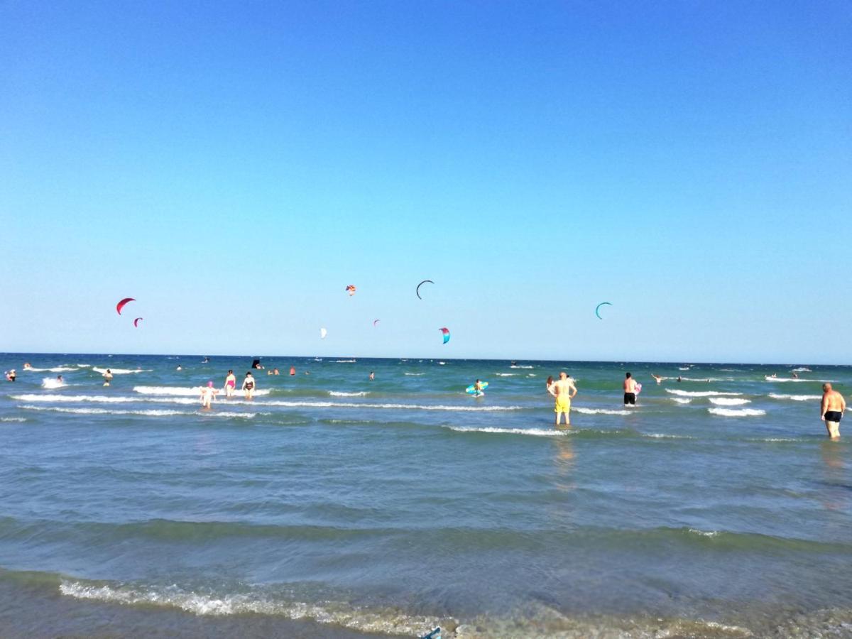 Los Amigos Apartment Spa Resort Mamaia Нэводари Экстерьер фото